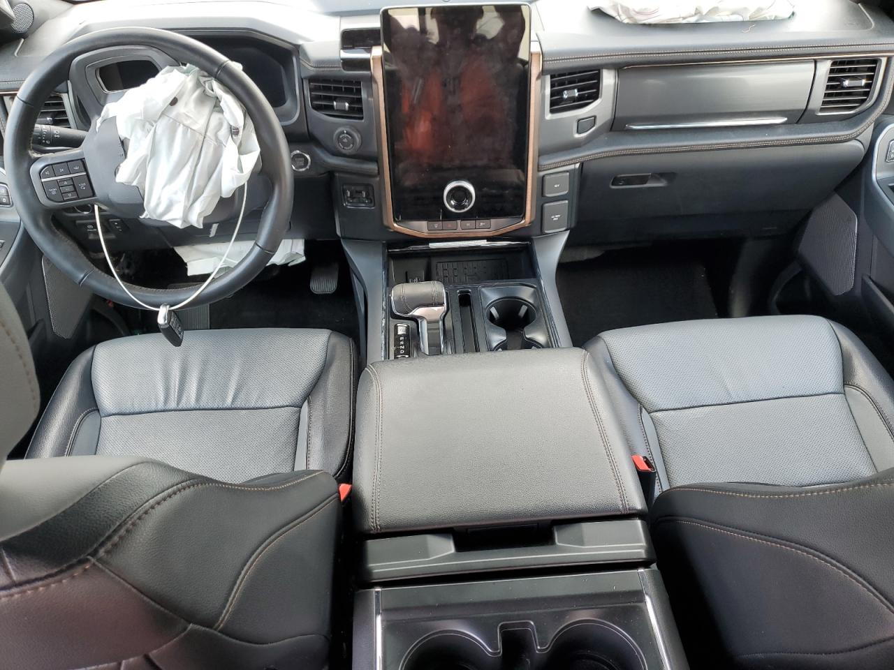 FORD F-150 LIGHTNING PRO