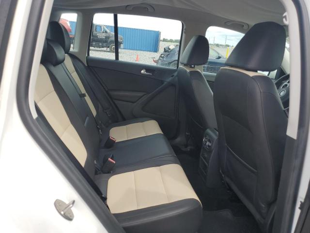 2016 VOLKSWAGEN TIGUAN S WVGAV7AX7GW576309