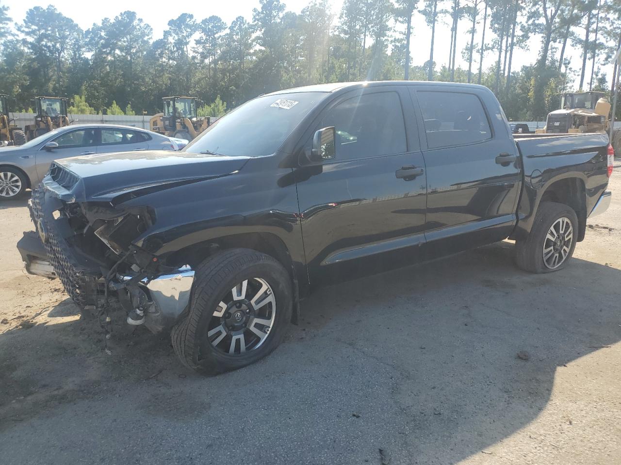 TOYOTA TUNDRA CREWMAX SR5