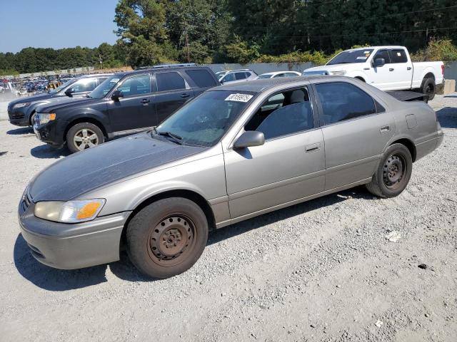 TOYOTA CAMRY CE