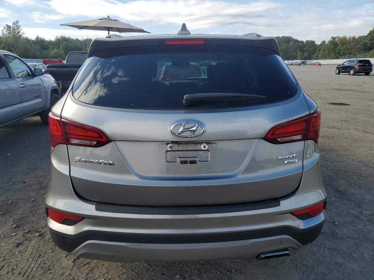 HYUNDAI SANTA FE SPORT