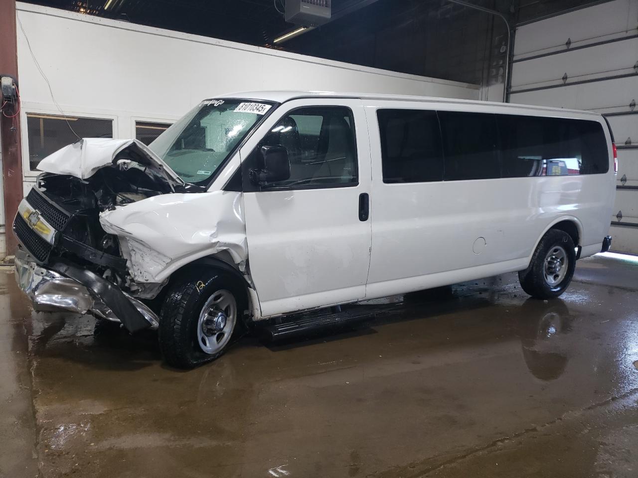 CHEVROLET EXPRESS LT