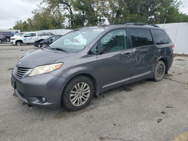 TOYOTA SIENNA XLE