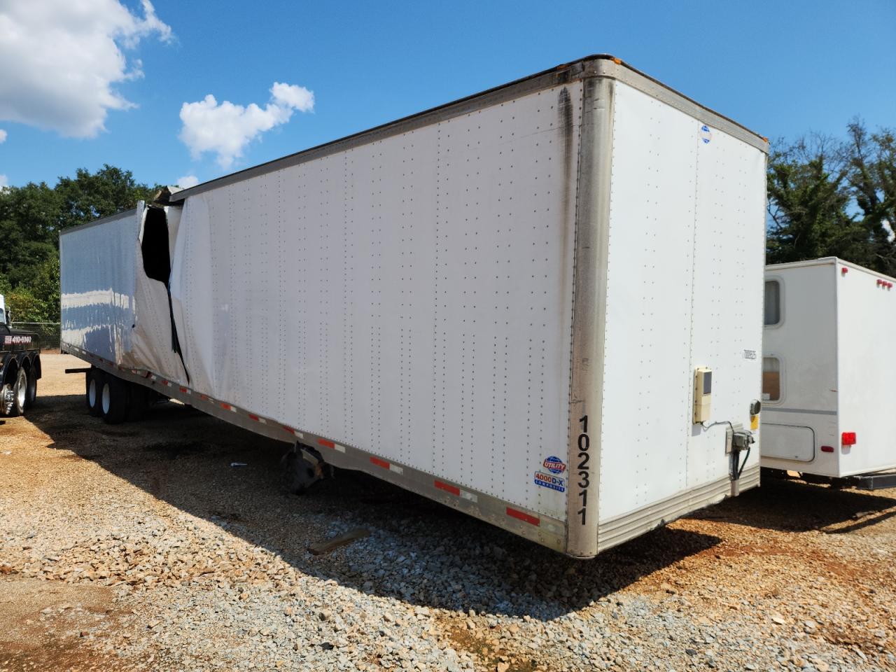 Lot #3258865792 2013 UTILITY UNKNOWN