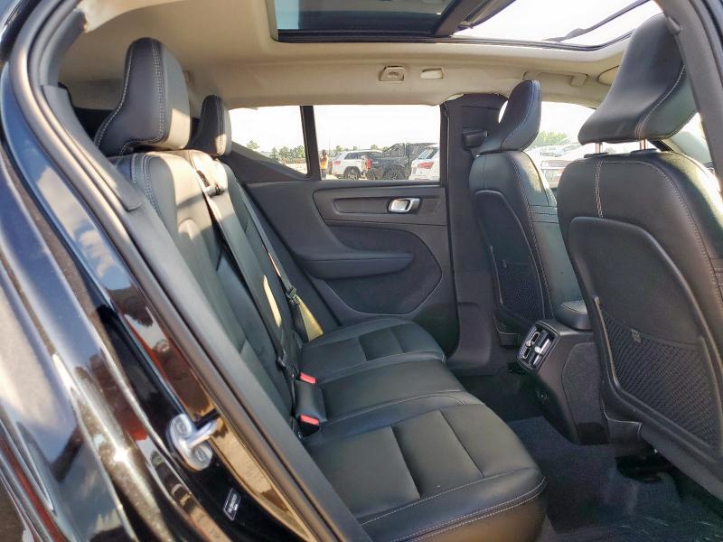 2024 VOLVO XC40 CORE YV4L12UK4R2285656
