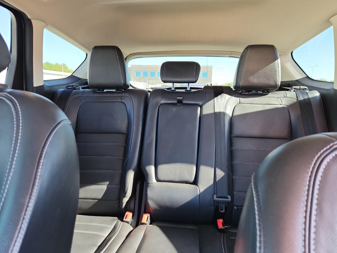 FORD ESCAPE TITANIUM