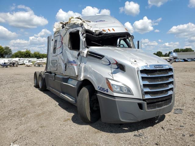 Global Auto Auctions: 2019 FREIGHTLINER CASCADIA 1