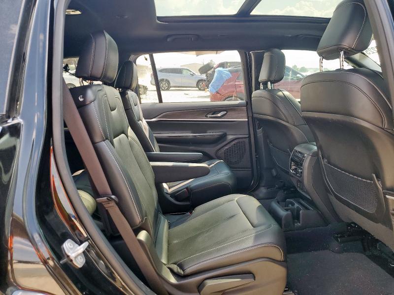 2025 JEEP GRAND CHER - 1C4RJJBG3S8687449