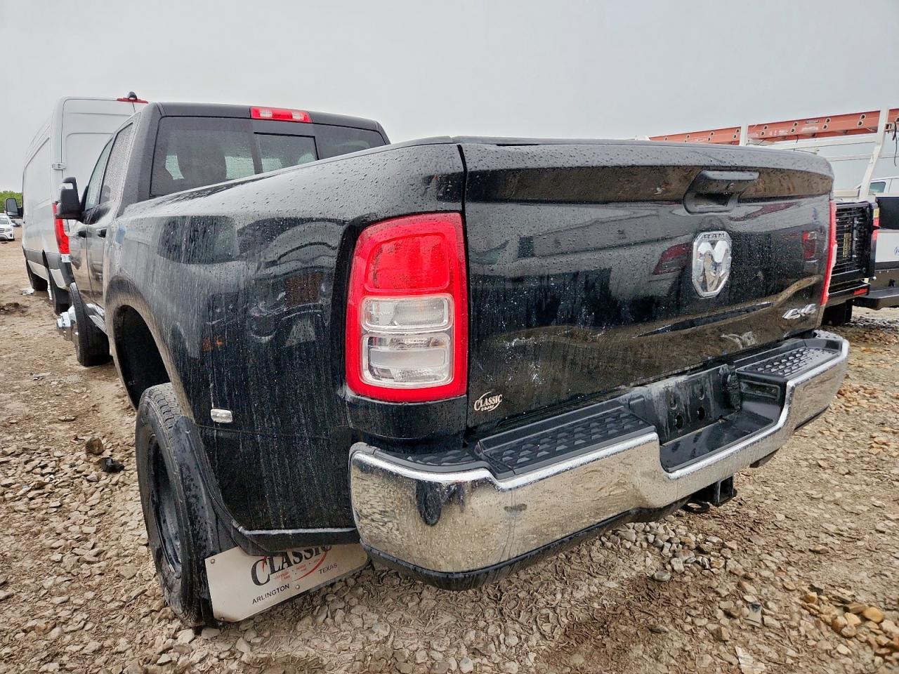 RAM 3500 TRADESMAN