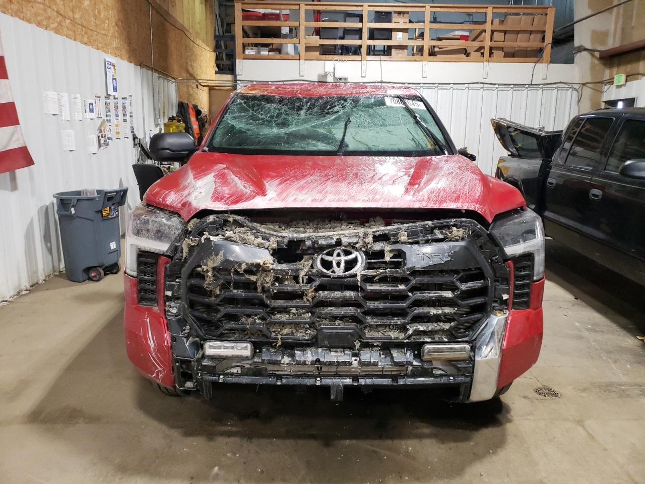 TOYOTA TUNDRA CREWMAX SR5