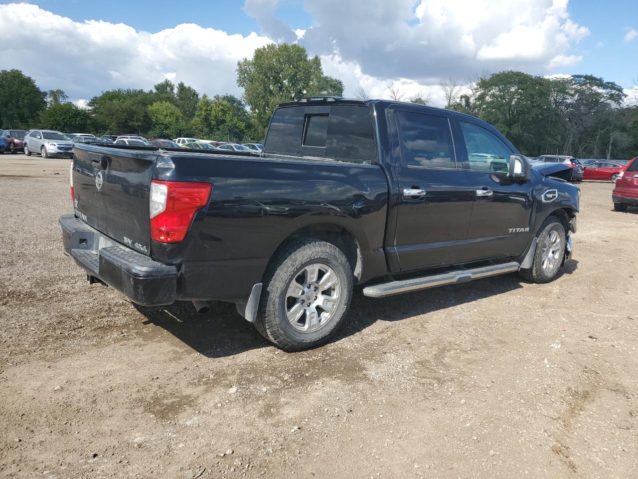 NISSAN TITAN SV