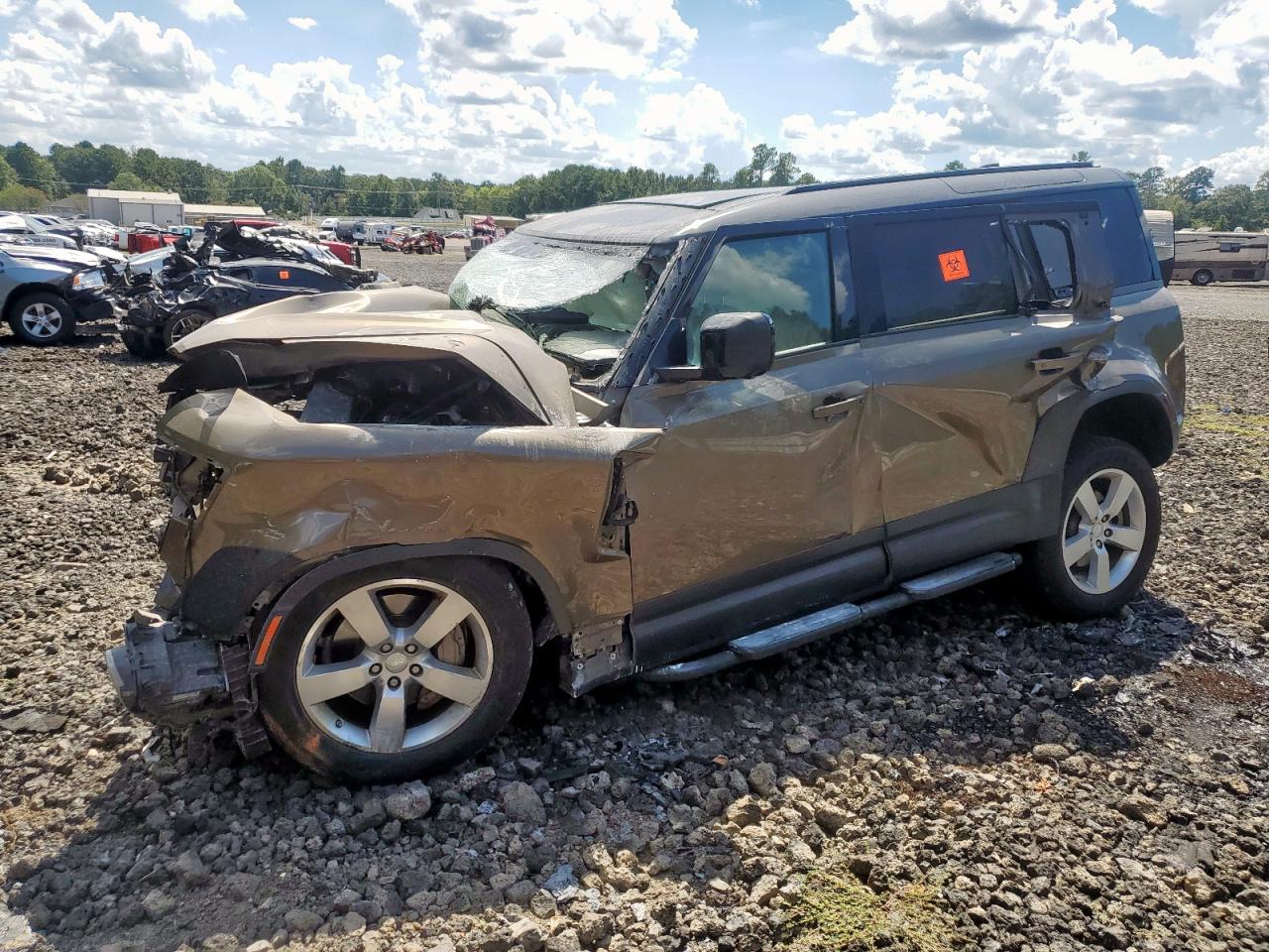 LAND ROVER DEFENDER 110 1ST EDITION