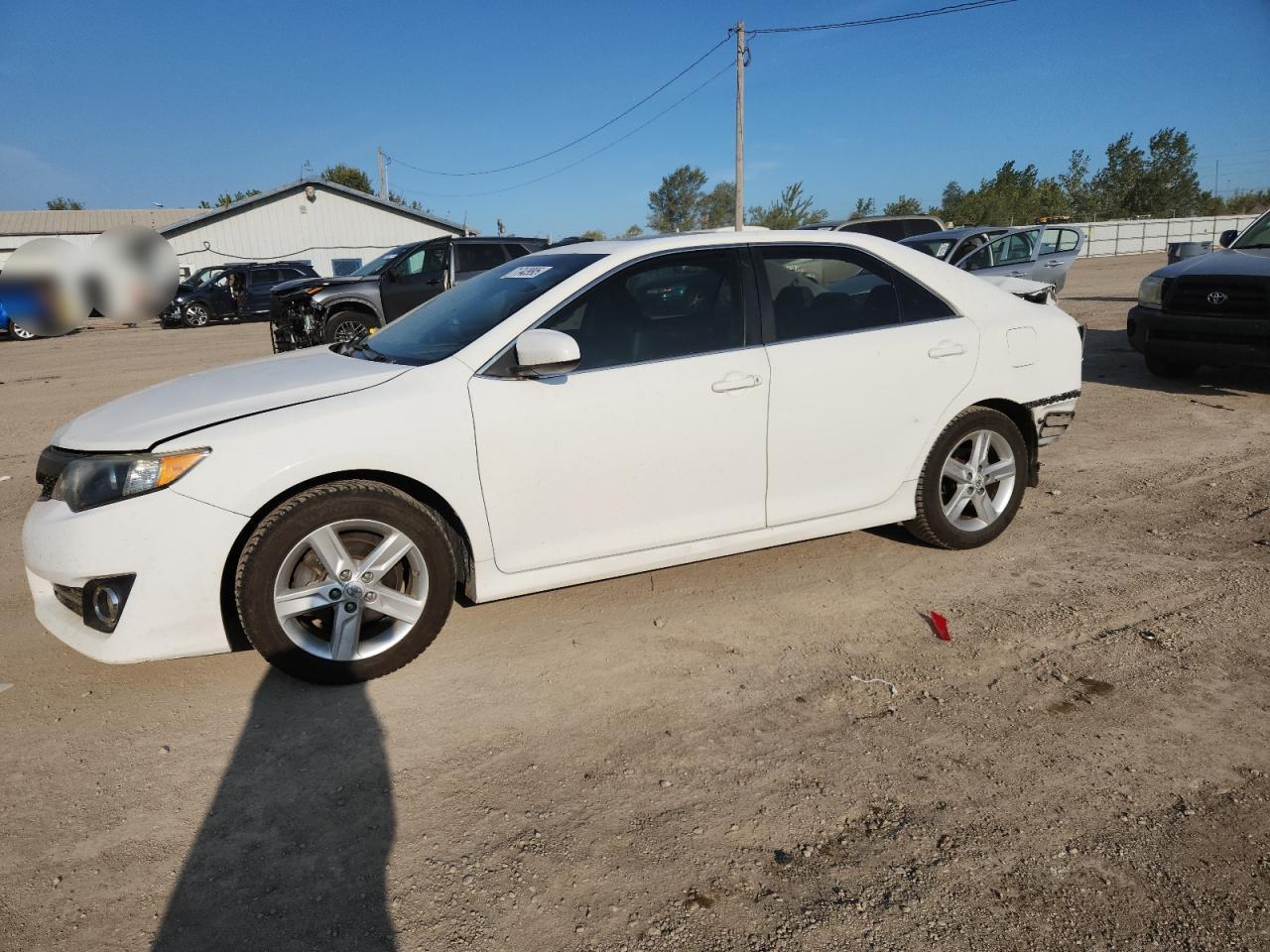 TOYOTA CAMRY BASE