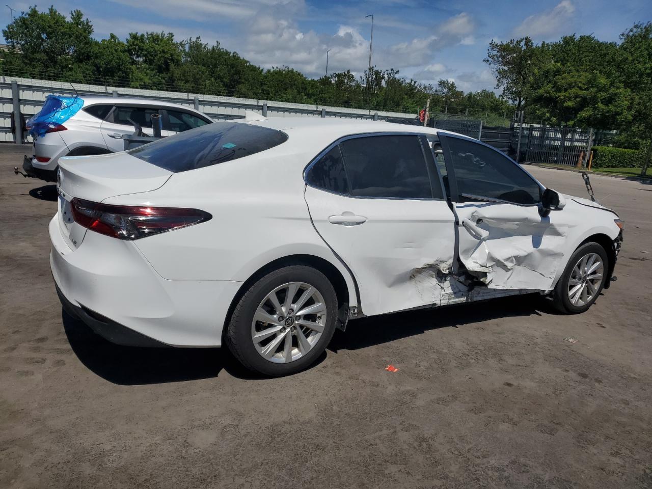 Lot #3301864016 2023 TOYOTA CAMRY LE