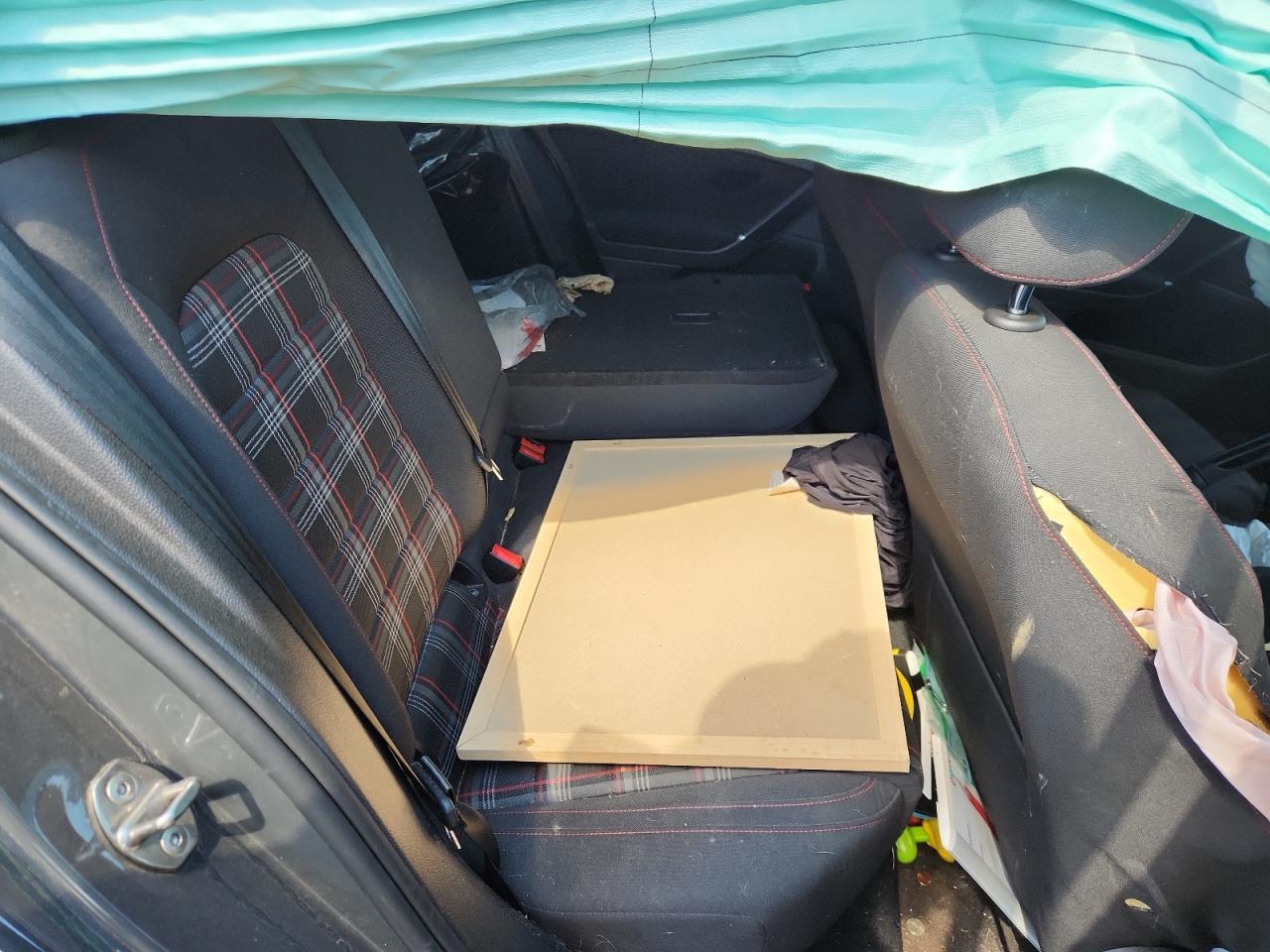 VOLKSWAGEN GOLF GTI S