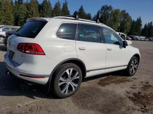 2017 VOLKSWAGEN TOUAREG WO WVGRF7BP9HD002922