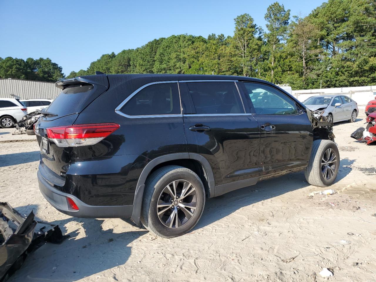 TOYOTA HIGHLANDER LE