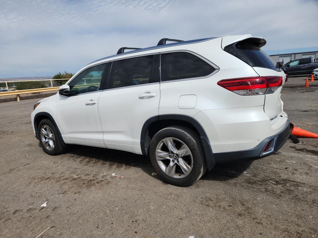 TOYOTA HIGHLANDER LIMITED