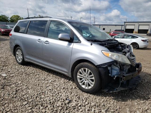 2011 TOYOTA SIENNA XLE - 5TDYK3DC3BS118613