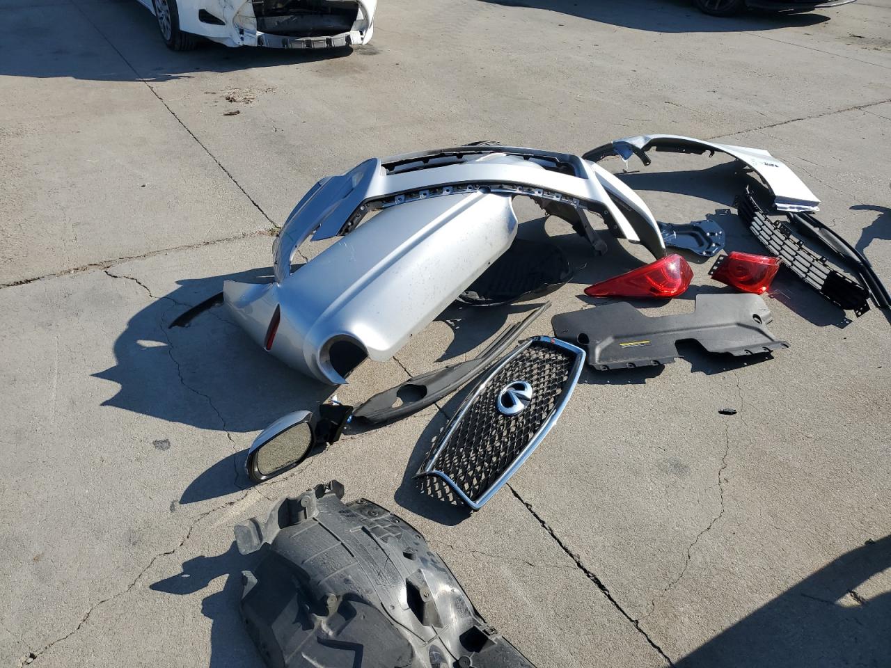 INFINITI Q50 PREMIUM