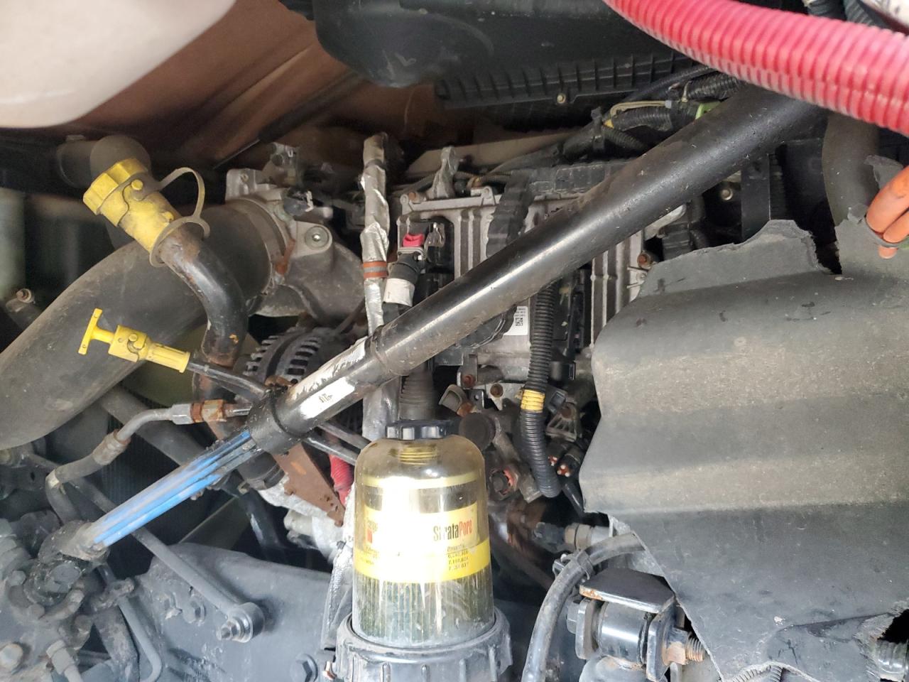 Lot #3261296886 2018 INTERNATIONAL LT625