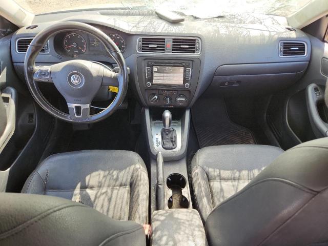 2011 VOLKSWAGEN JETTA SE - 3VWDX7AJ2BM006571