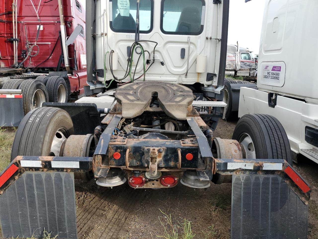 Lot #3246951220 2018 FREIGHTLINER CASCADIA 1