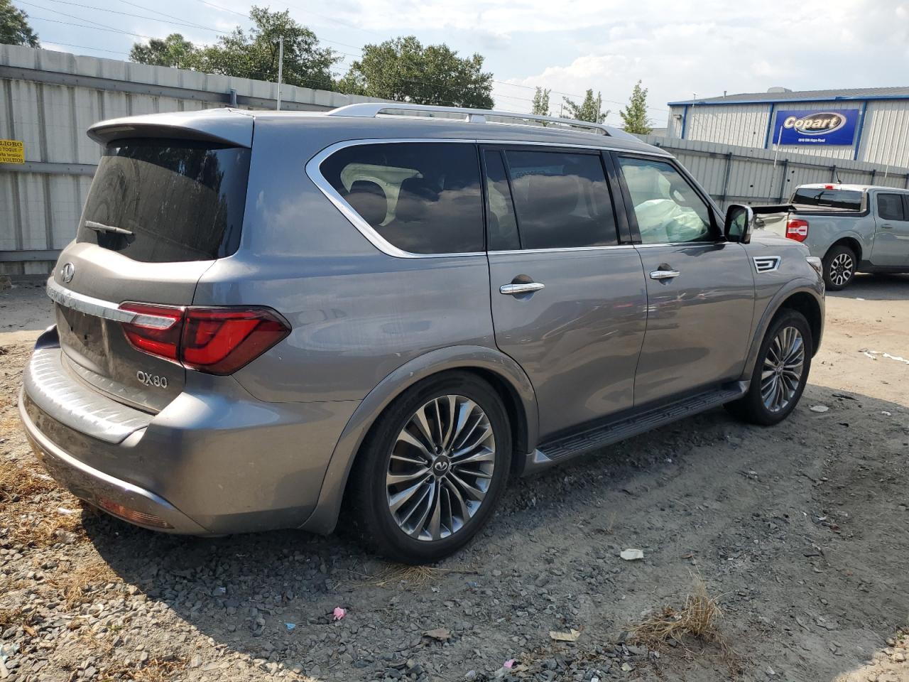 INFINITI QX80 LUXE
