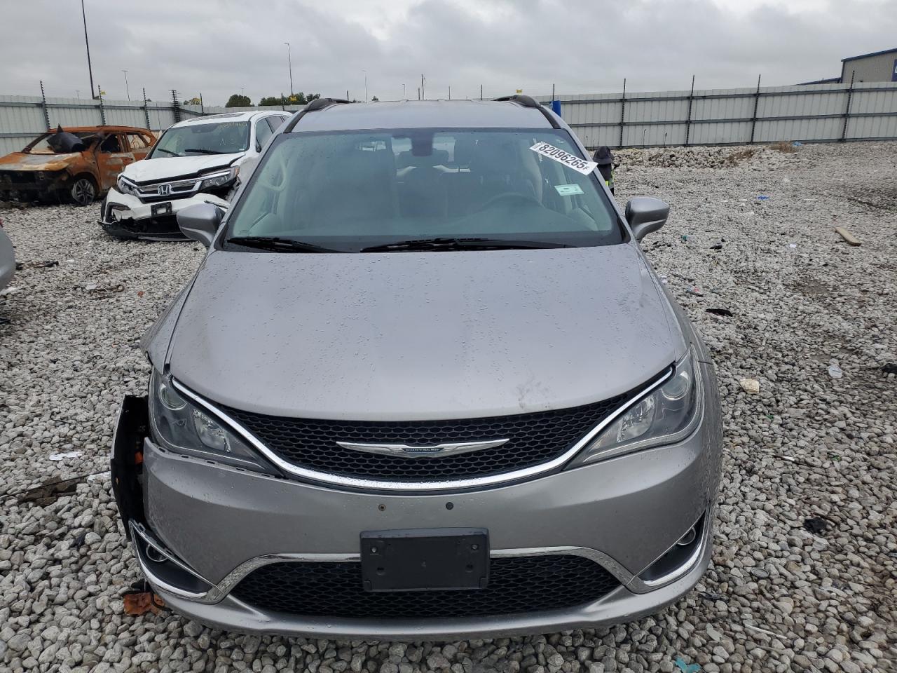 CHRYSLER PACIFICA TOURING L