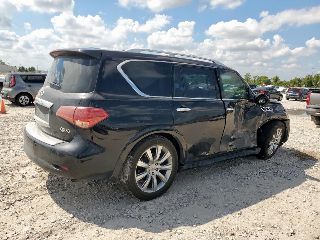 INFINITI QX80