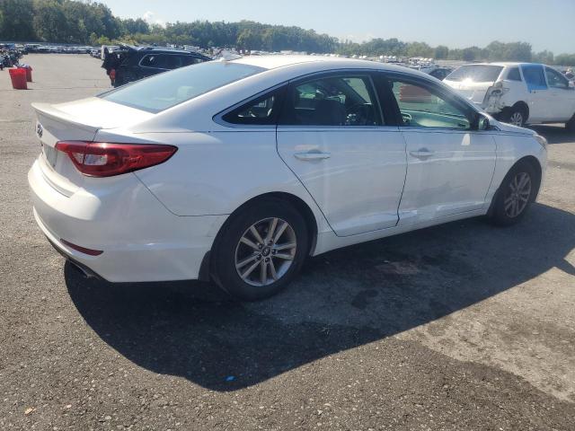 2015 HYUNDAI SONATA SE 5NPE24AF9FH210960