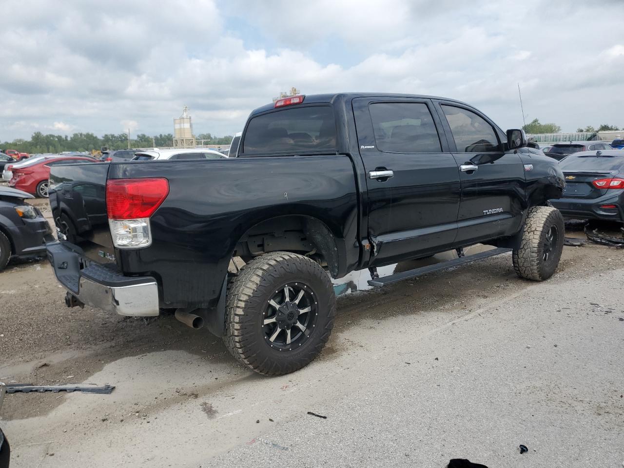 TOYOTA TUNDRA CREWMAX LIMITED