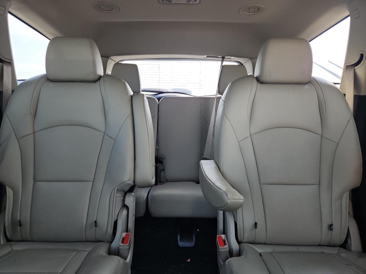 BUICK ENCLAVE ESSENCE