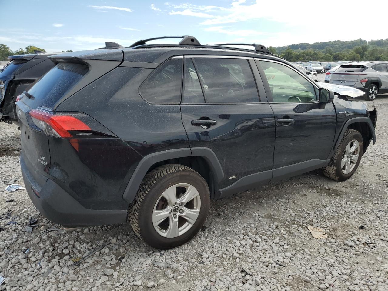 TOYOTA RAV4 LE