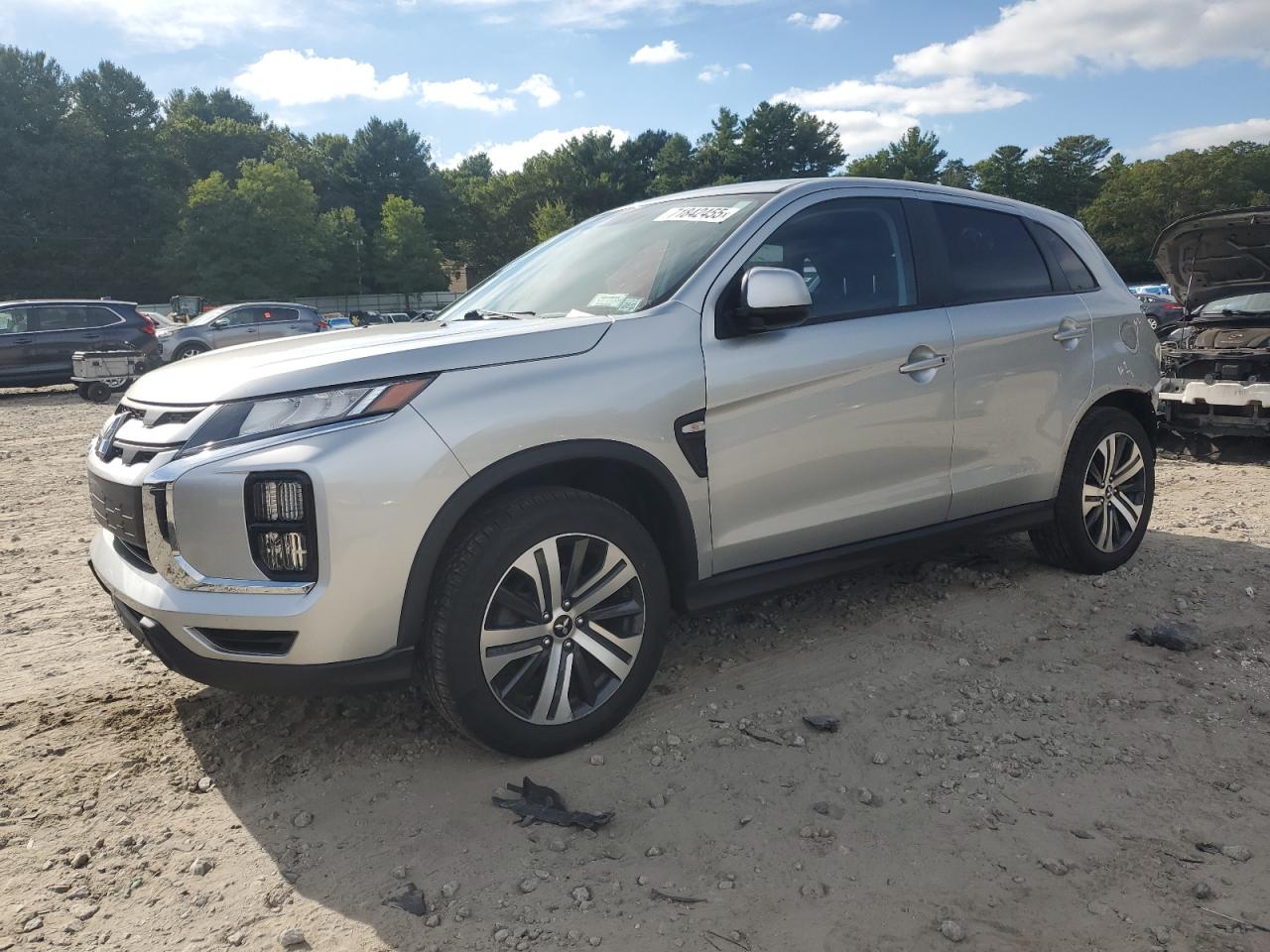 MITSUBISHI OUTLANDER ES