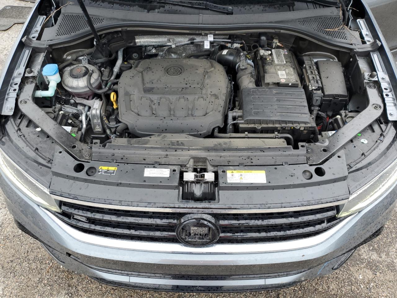 VOLKSWAGEN TIGUAN SE R-LINE BLACK