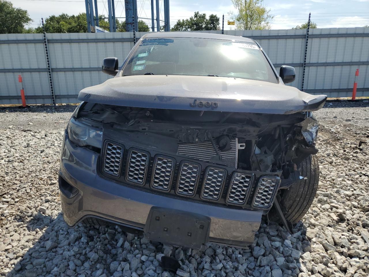 JEEP GRAND CHEROKEE LAREDO