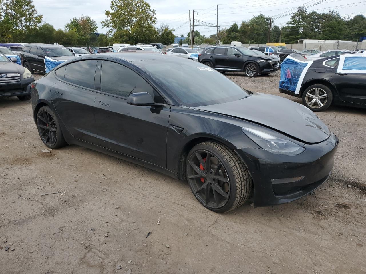 TESLA MODEL 3