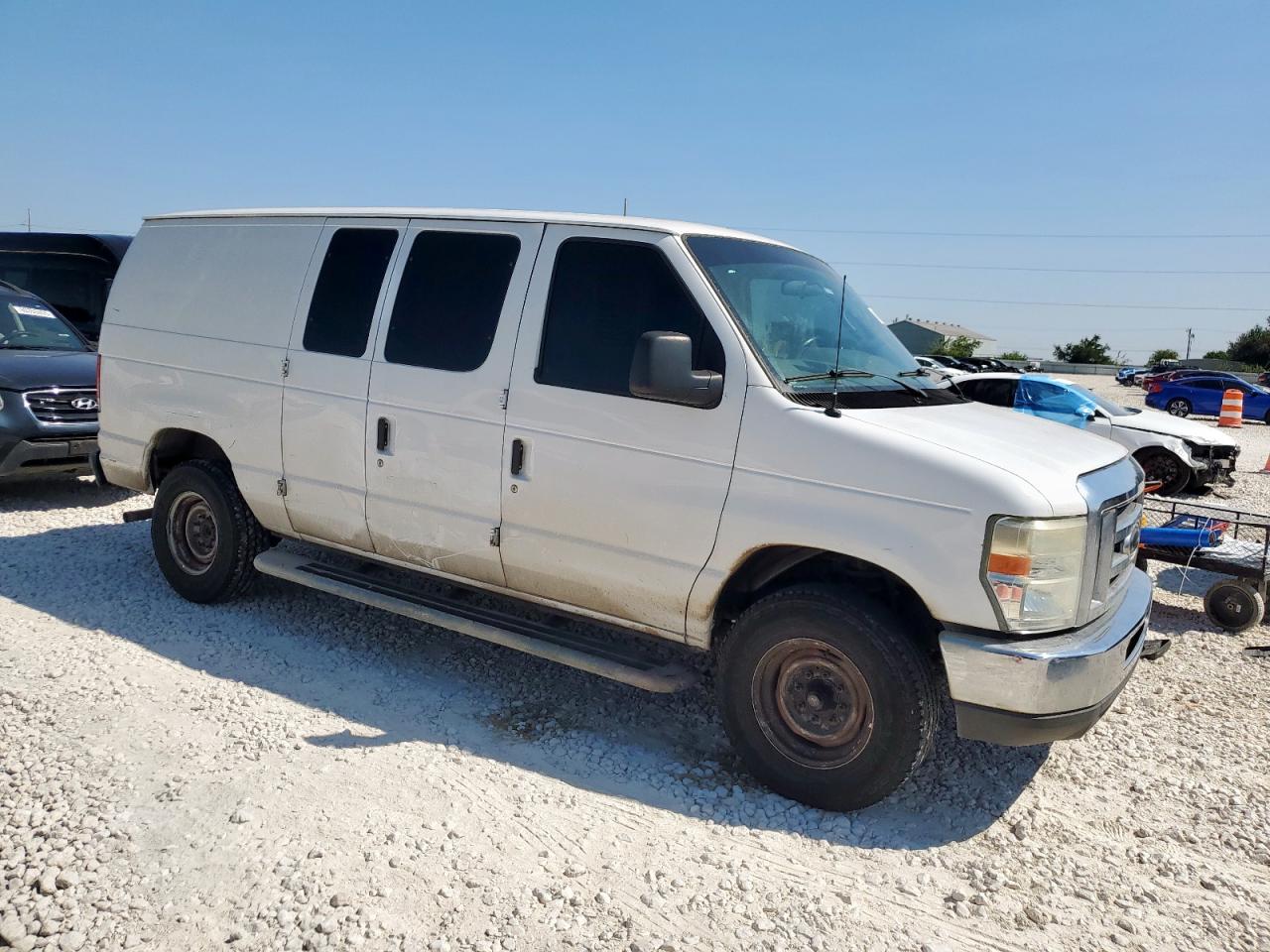 FORD ECONOLINE E250 VAN
