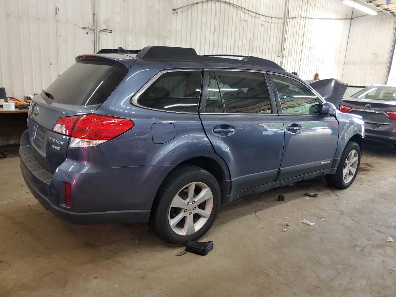 SUBARU OUTBACK 2.5I PREMIUM