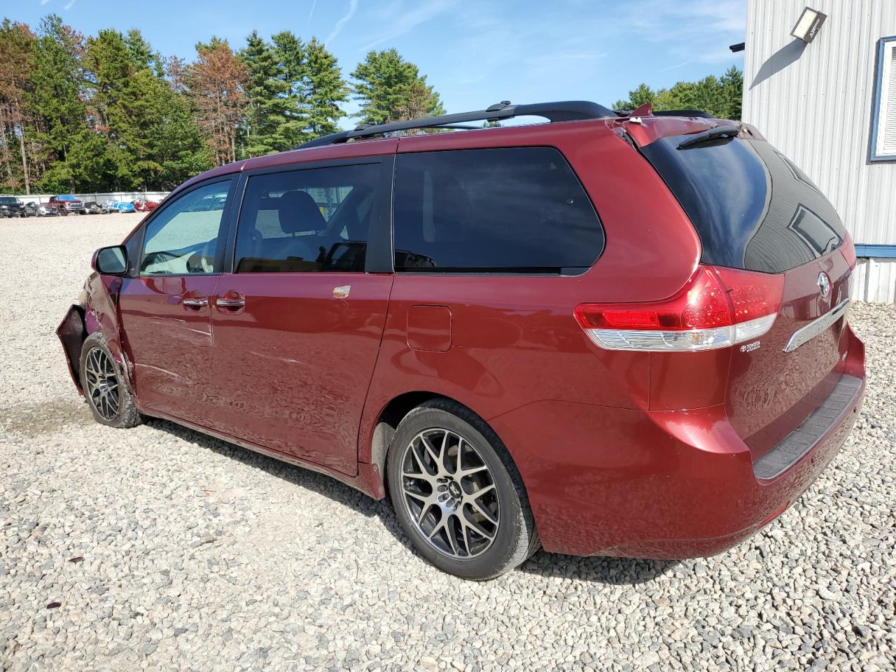TOYOTA SIENNA XLE