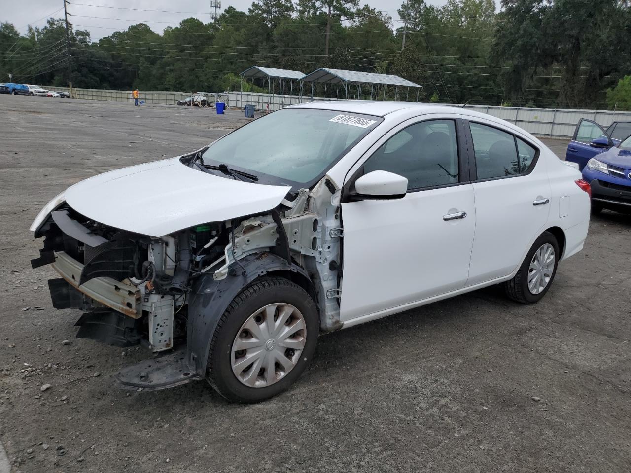 NISSAN VERSA S