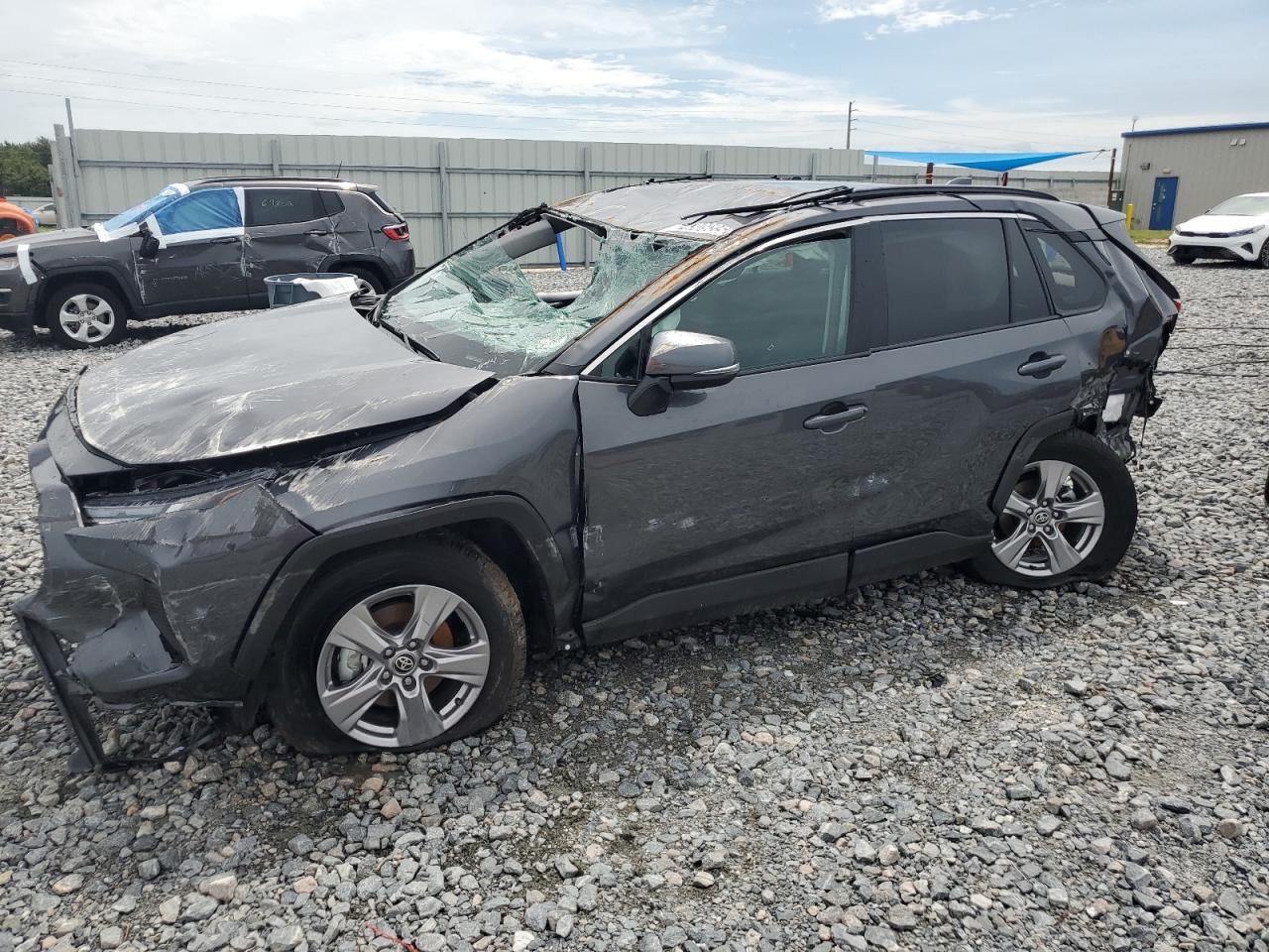 TOYOTA RAV4 XLE
