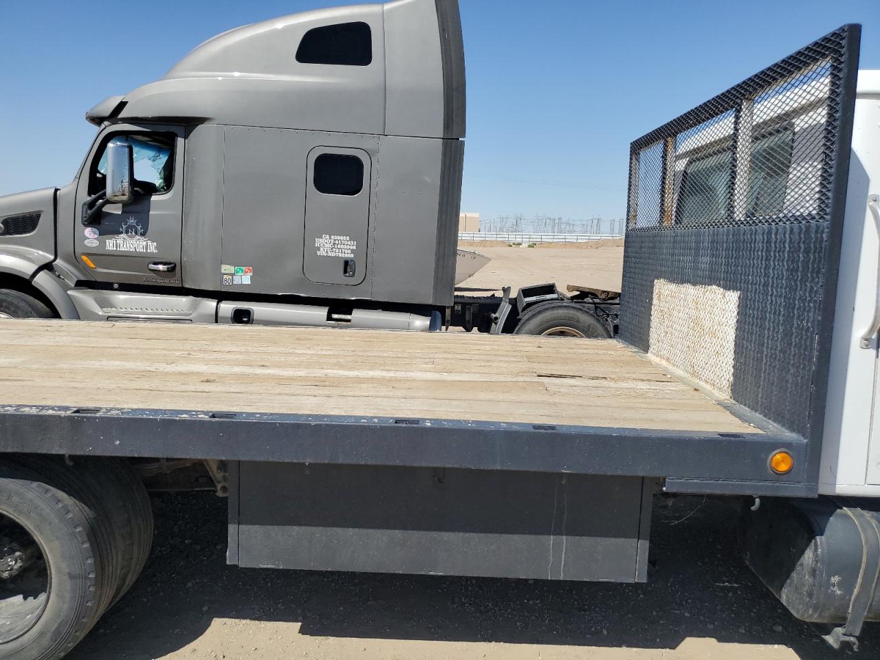 Lot #3235034008 1995 INTERNATIONAL 4000 4700