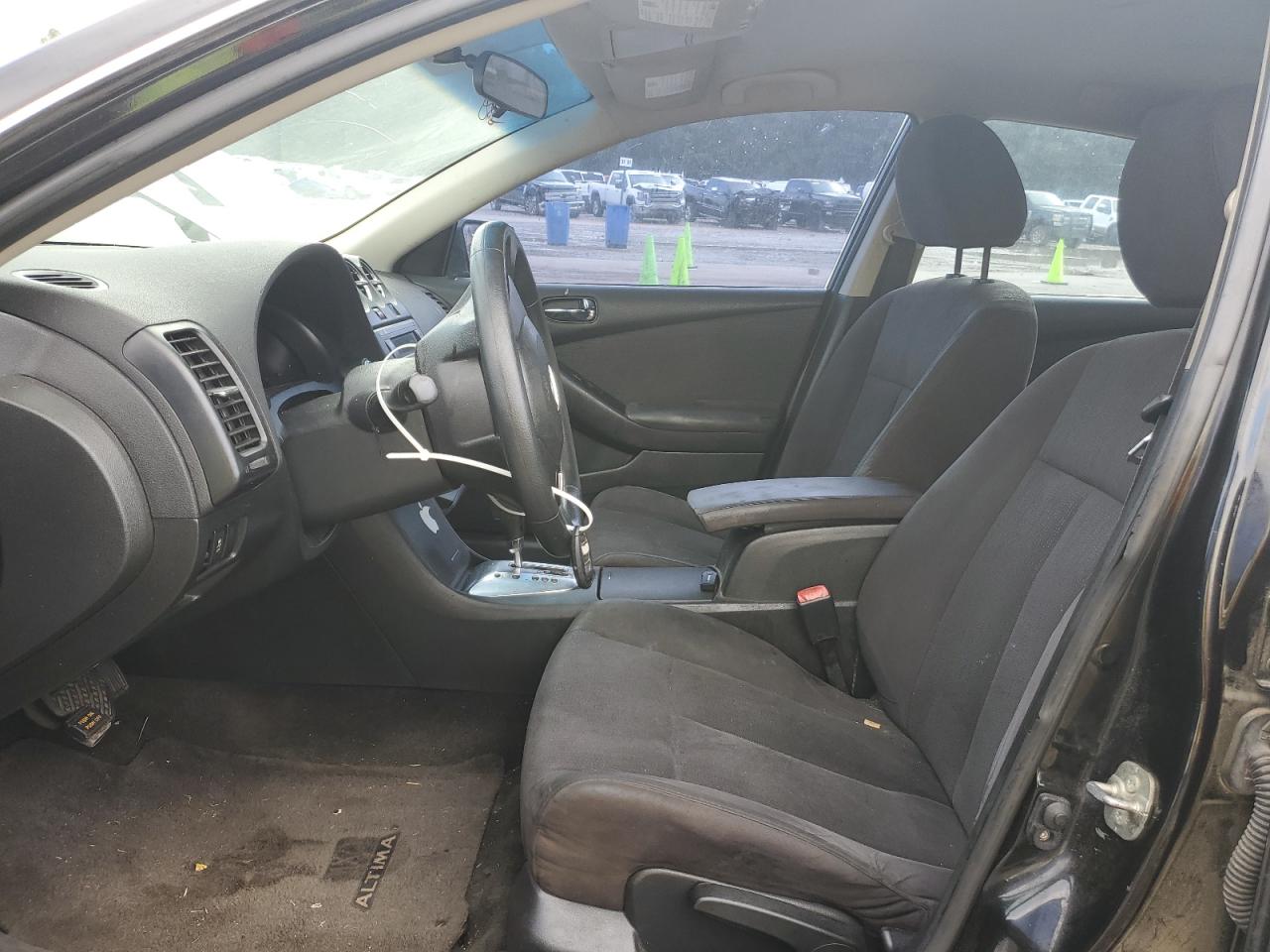NISSAN ALTIMA BASE
