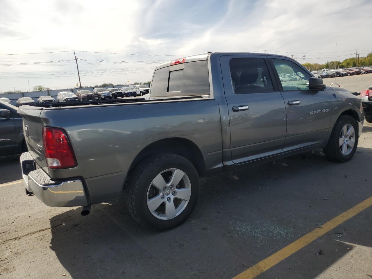 DODGE RAM 1500 SLT