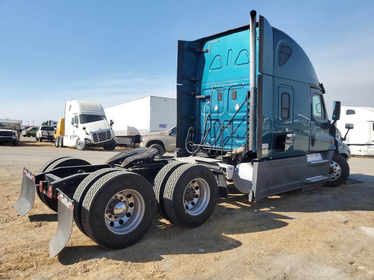 Lot #3276498085 2017 FREIGHTLINER CASCADIA 1