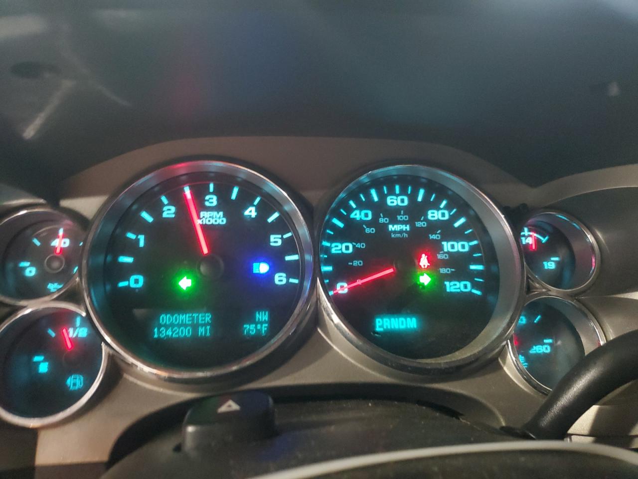 GMC SIERRA 1500 C1500 SLE