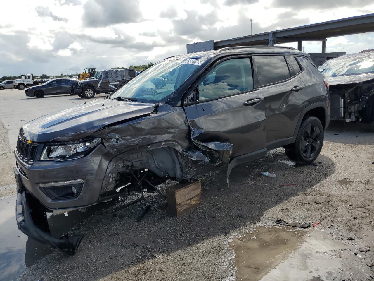 Lot #3255418420 2018 JEEP COMPASS LA