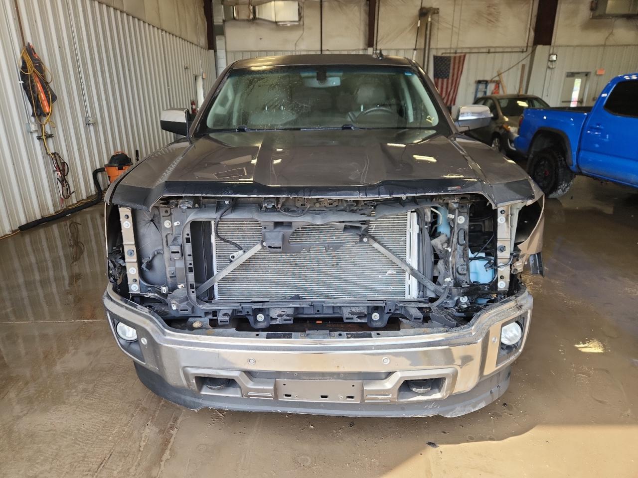 GMC SIERRA K1500 SLT